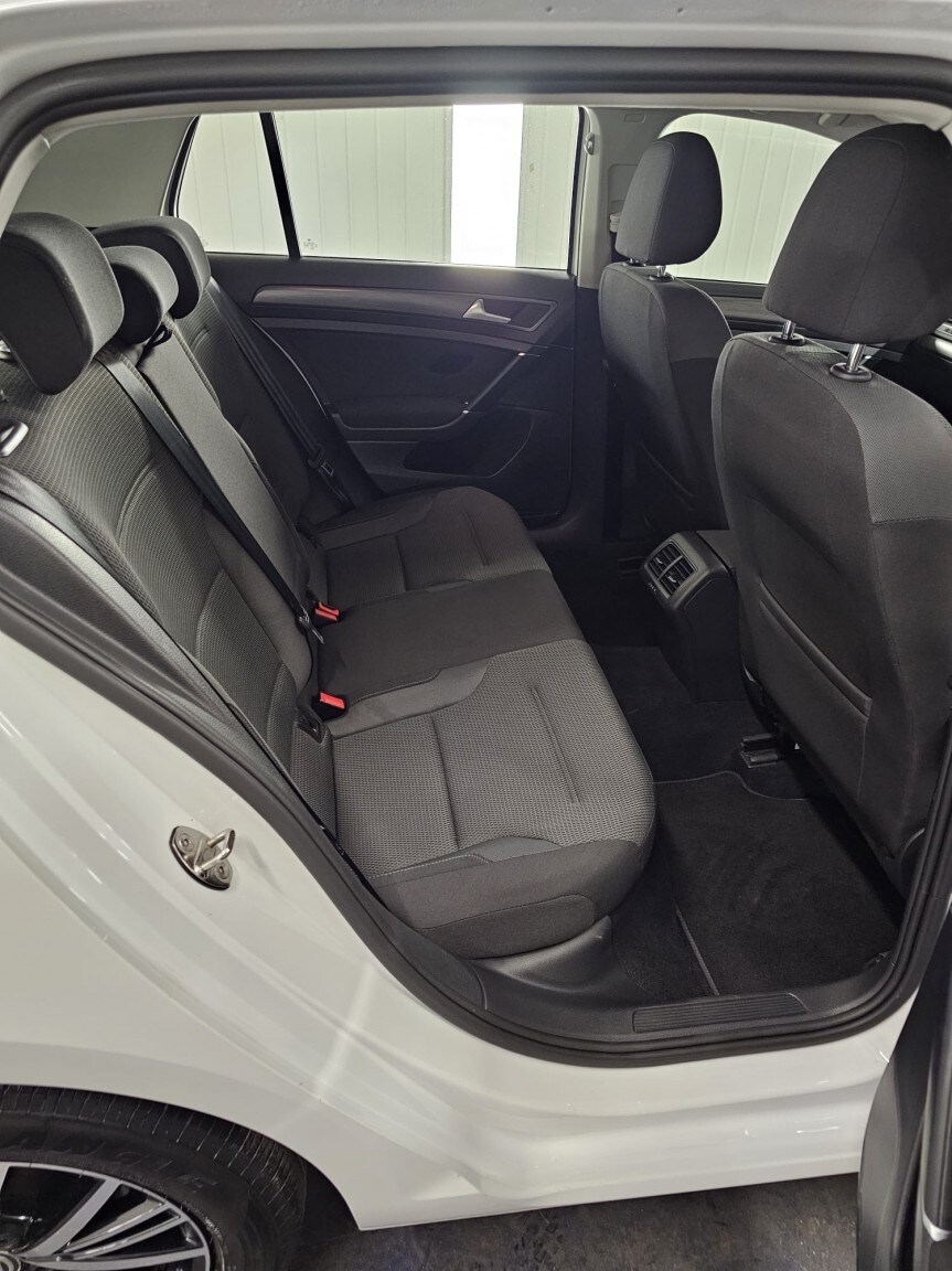 Used Volkswagen Golf 2018 for sale - 76945607: Photo 14