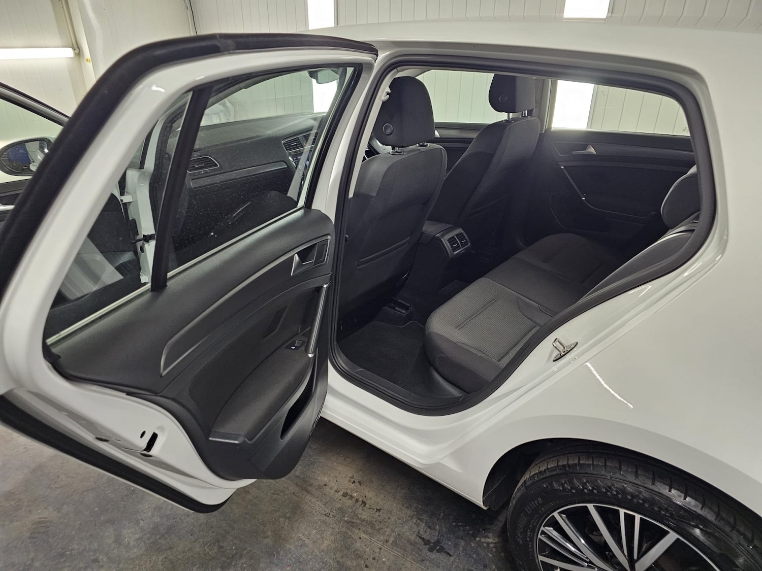 Used Volkswagen Golf 2018 for sale - 76945607: Photo 16