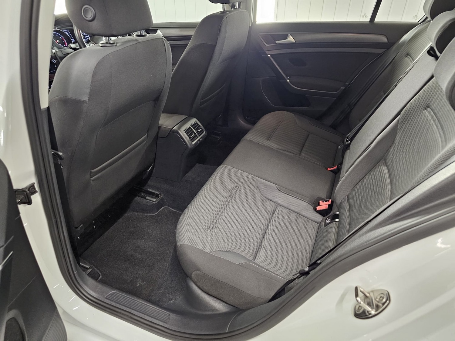 Used Volkswagen Golf 2018 for sale - 76945607: Photo 17