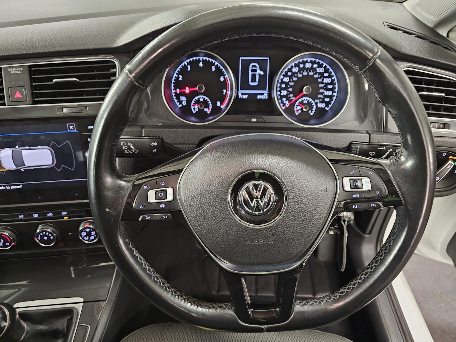 Used Volkswagen Golf 2018 for sale - 76945607: Photo 19