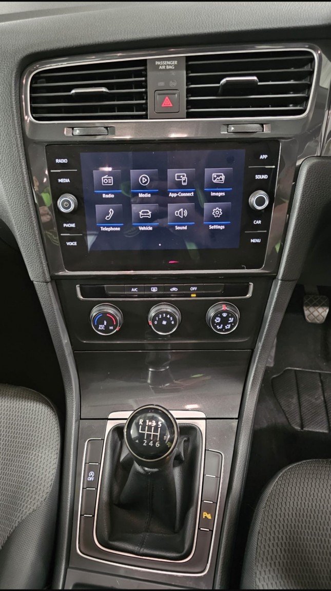 Used Volkswagen Golf 2018 for sale - 76945607: Photo 20