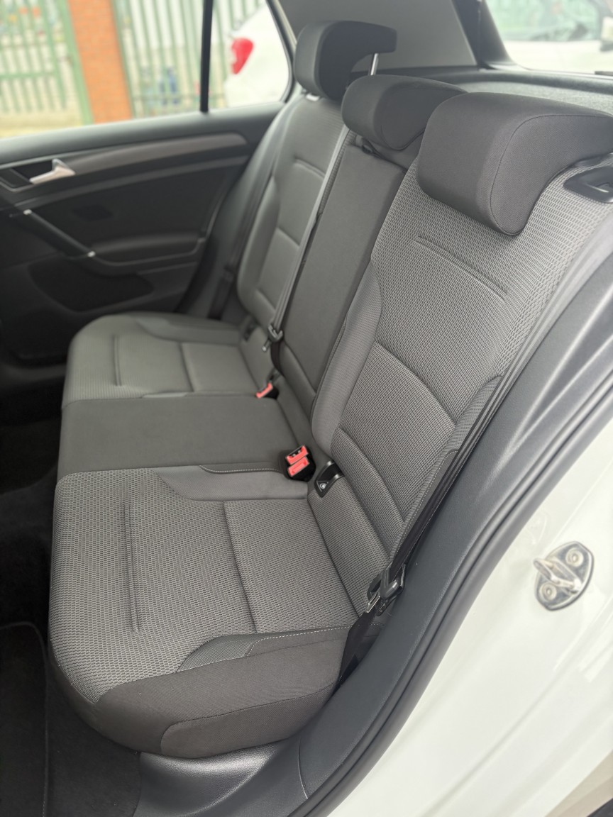 Used Volkswagen Golf 2018 for sale - 76945607: Photo 22