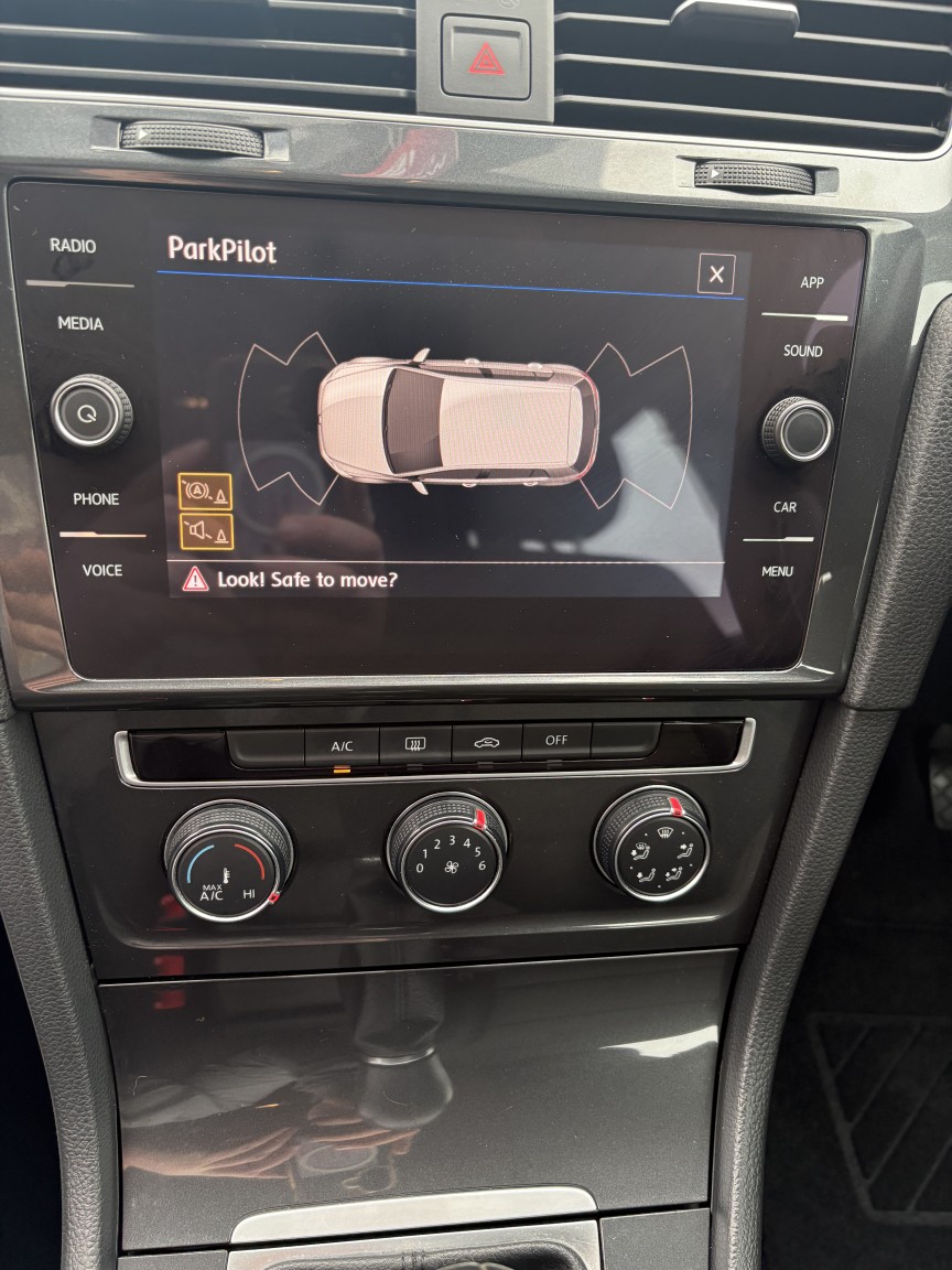 Used Volkswagen Golf 2018 for sale - 76945607: Photo 28