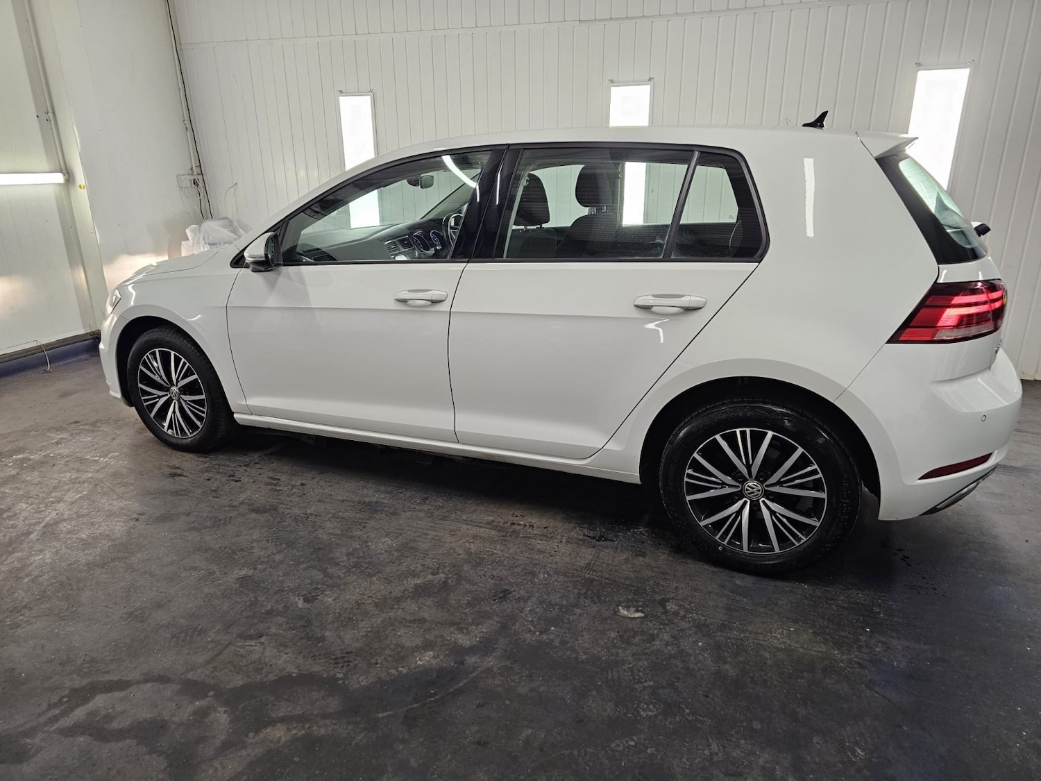 Used Volkswagen Golf 2018 for sale - 76945607: Photo 4