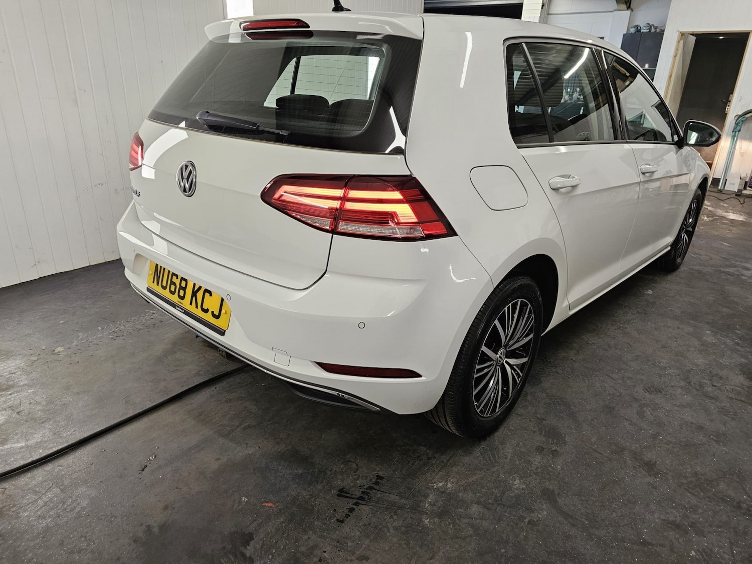 Used Volkswagen Golf 2018 for sale - 76945607: Photo 9