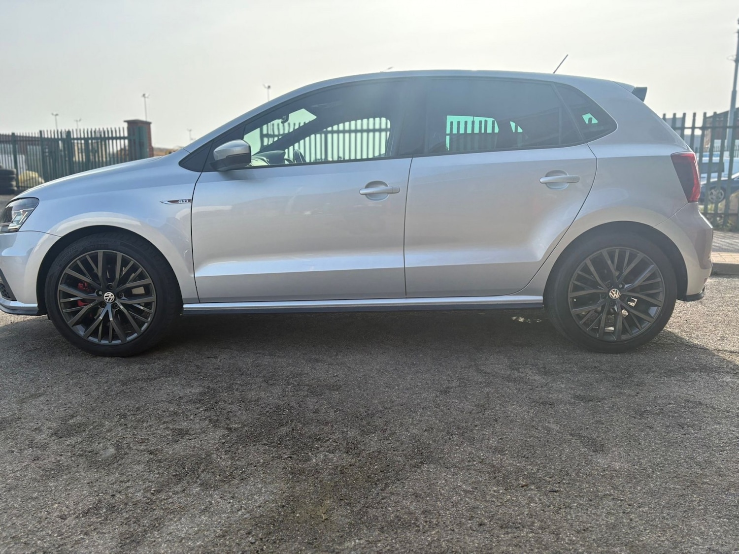 Used Volkswagen Polo 2016 for sale - 77991566: Photo 3