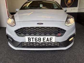 Used Ford Fiesta 2018 for sale - 78402616: Photo