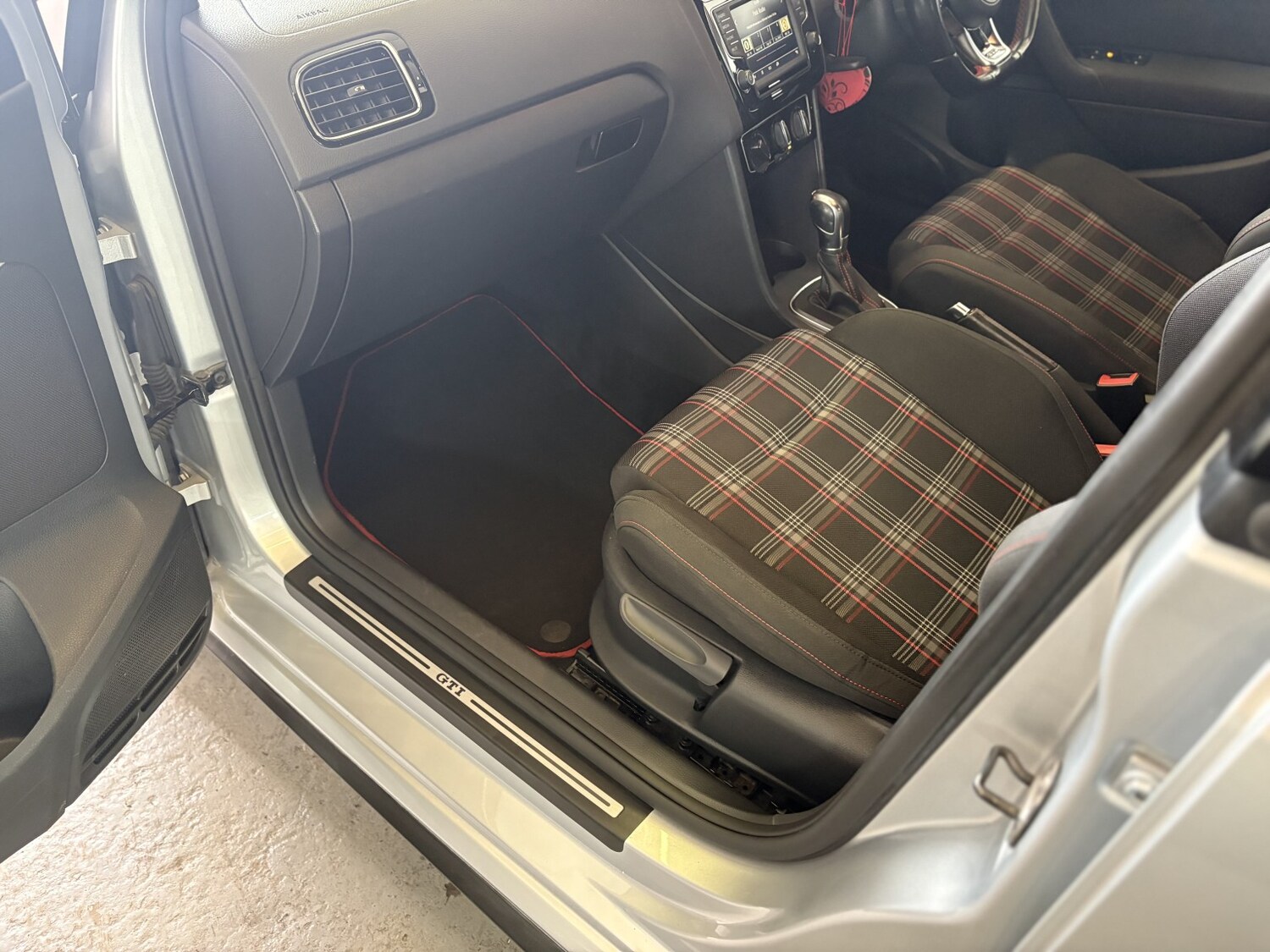 Used Volkswagen Polo 2016 for sale - 78131578: Photo 25