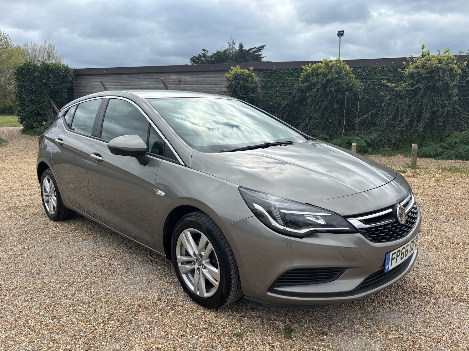 Used Vauxhall Astra 2016 for sale - 78064995: Photo 2