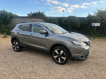 Used Nissan Qashqai 2015 for sale - 76426815: Photo