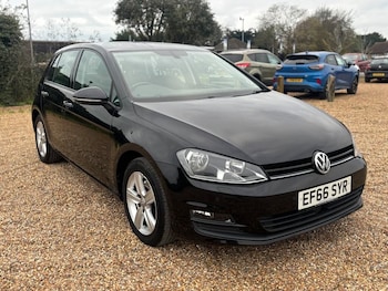 Used Volkswagen Golf 2017 for sale - 78851812: Photo