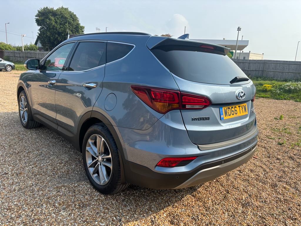 Used Hyundai Santa Fe 2017 for sale - 78198741: Photo 10