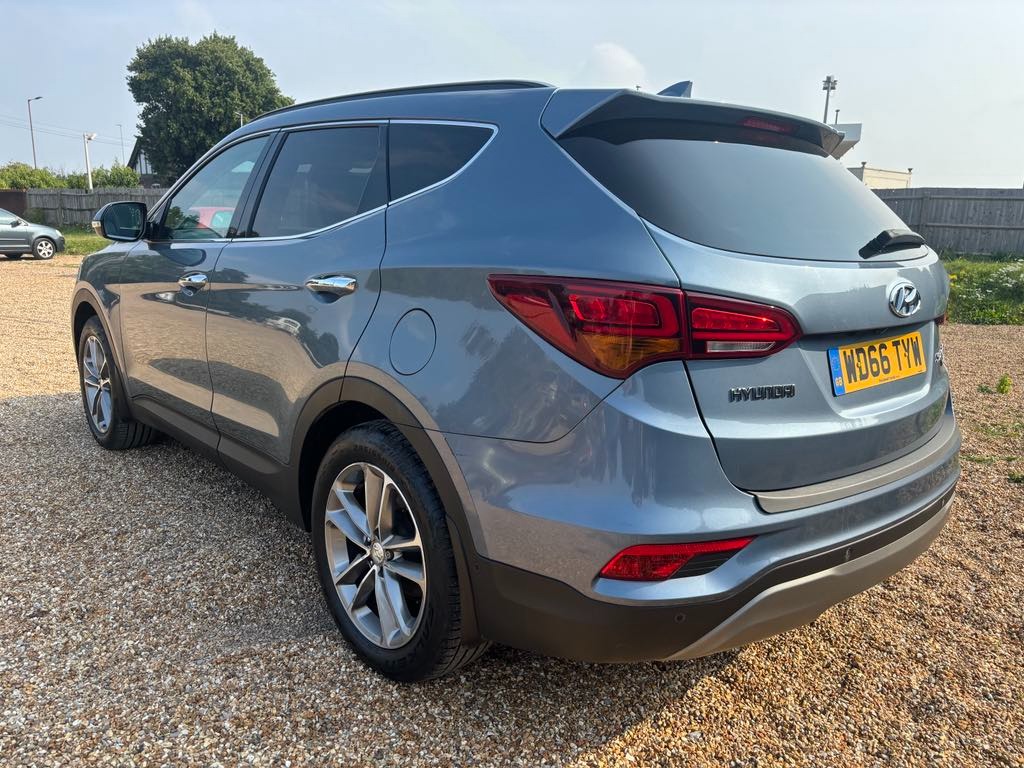 Used Hyundai Santa Fe 2017 for sale - 78198741: Photo 11