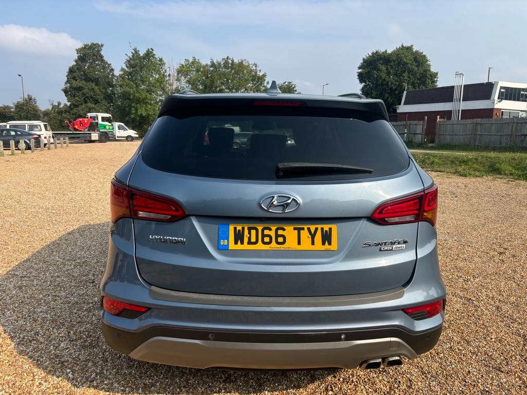 Used Hyundai Santa Fe 2017 for sale - 78198741: Photo 14