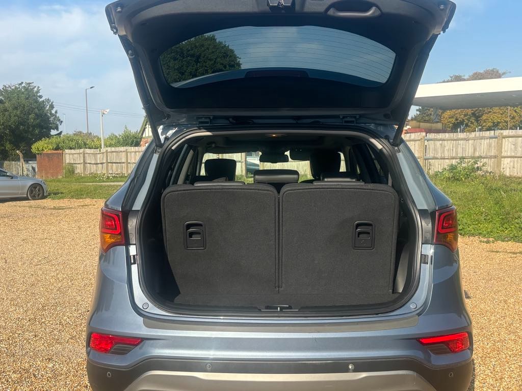 Used Hyundai Santa Fe 2017 for sale - 78198741: Photo 19