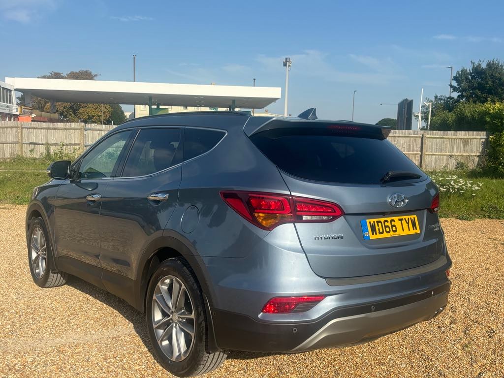 Used Hyundai Santa Fe 2017 for sale - 78198741: Photo 21