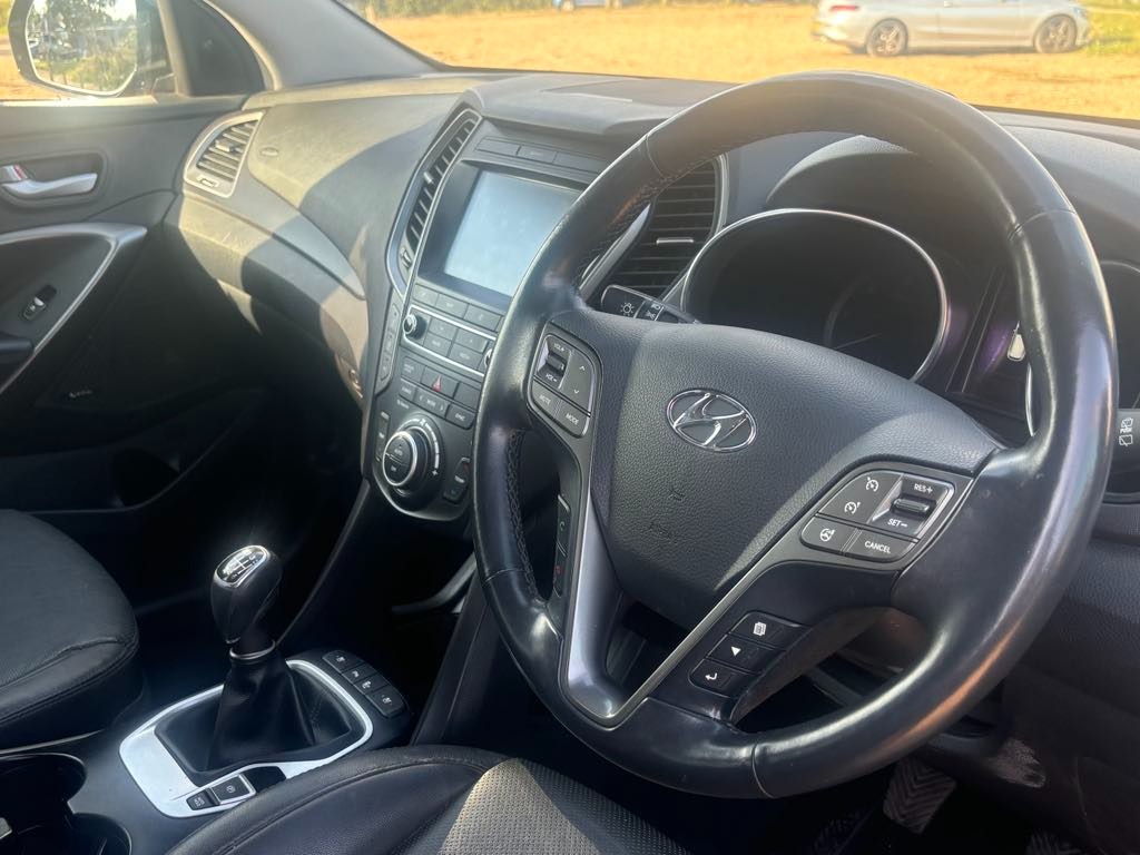 Used Hyundai Santa Fe 2017 for sale - 78198741: Photo 23