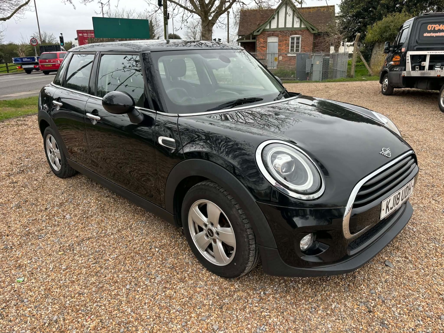 Used MINI Hatch 2018 for sale - 77998467: Photo 3