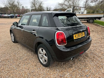 Used MINI Hatch 2018 for sale - 77998467: Photo