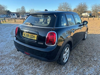 Used MINI Hatch 2018 for sale - 77592040: Photo