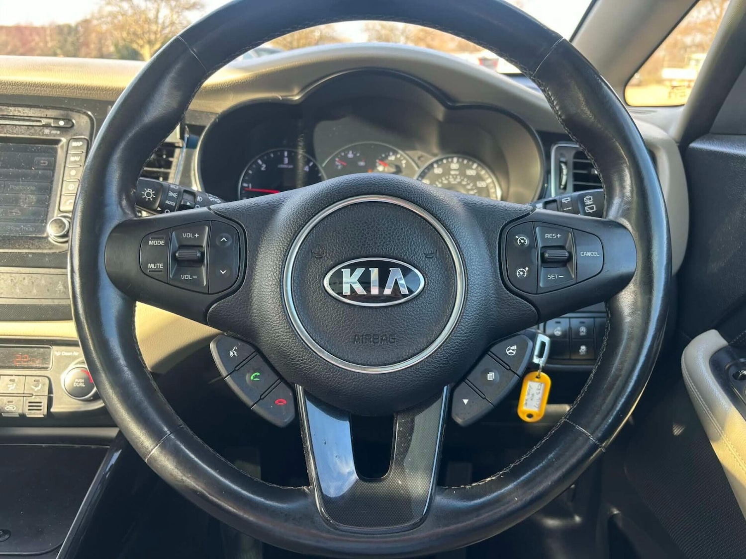 Used Kia Carens 2014 for sale - 77592042: Photo 11