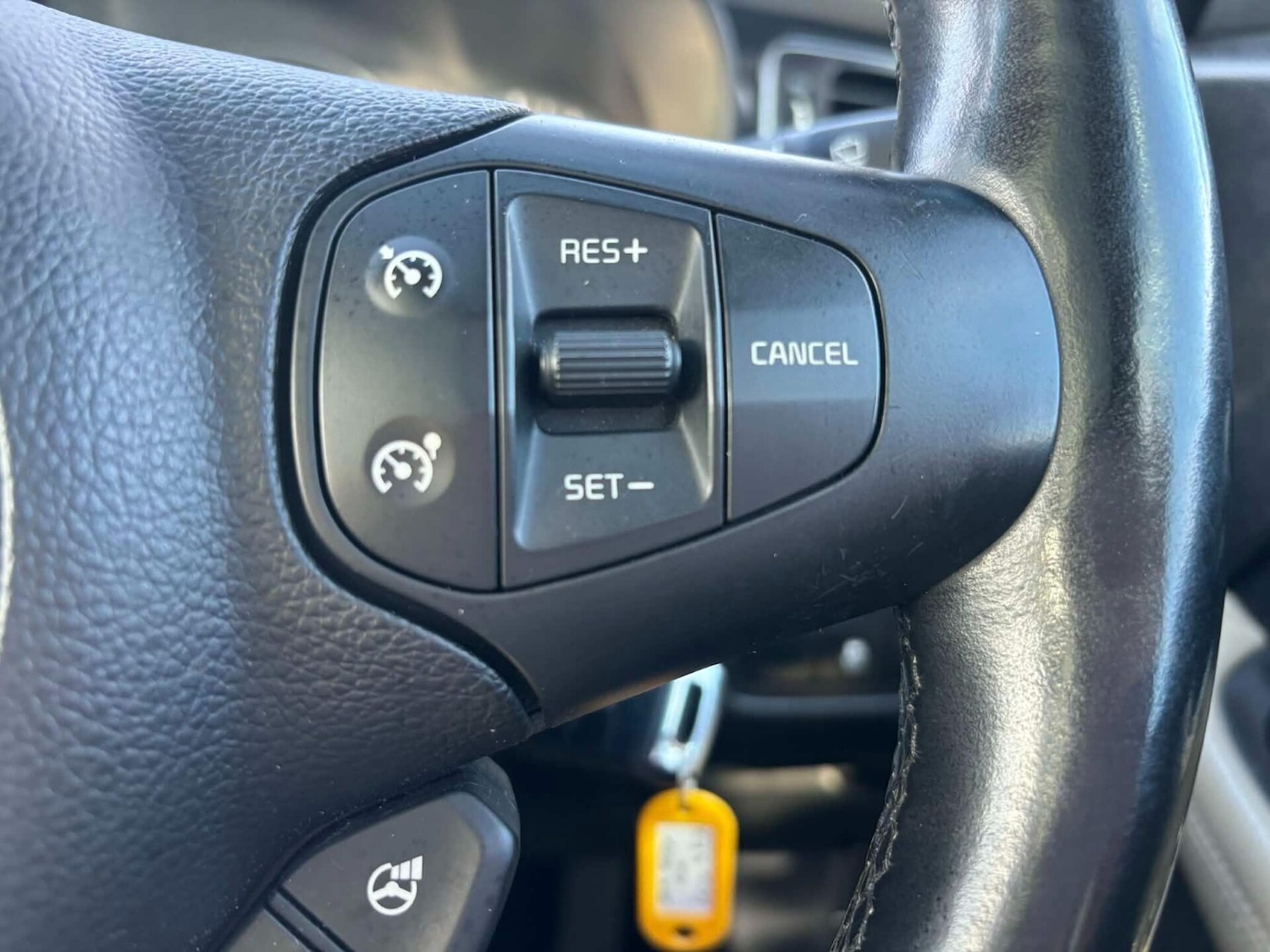 Used Kia Carens 2014 for sale - 77592042: Photo 14