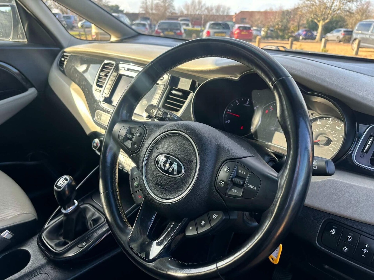 Used Kia Carens 2014 for sale - 77592042: Photo 9