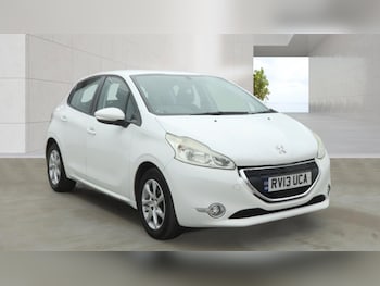 Used Peugeot 208 2013 for sale - 79248764: Photo
