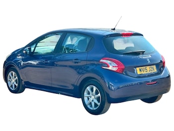 Used Peugeot 208 2015 for sale - 79248261: Photo