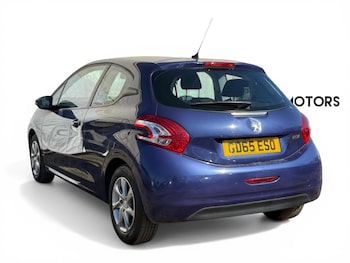 Used Peugeot 208 2015 for sale - 79247709: Photo