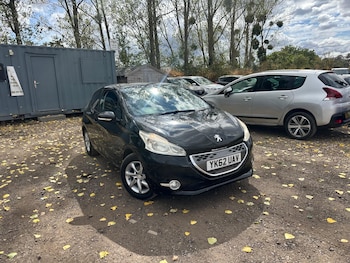 Used Peugeot 208 2012 for sale - 79426372: Photo