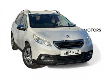 Used Peugeot 2008 2015 for sale - 79248111: Photo