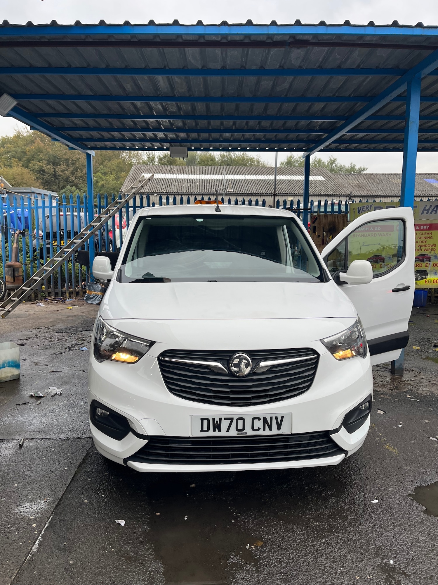 Used Vauxhall Combo 2021 for sale - 76323913: Photo 1