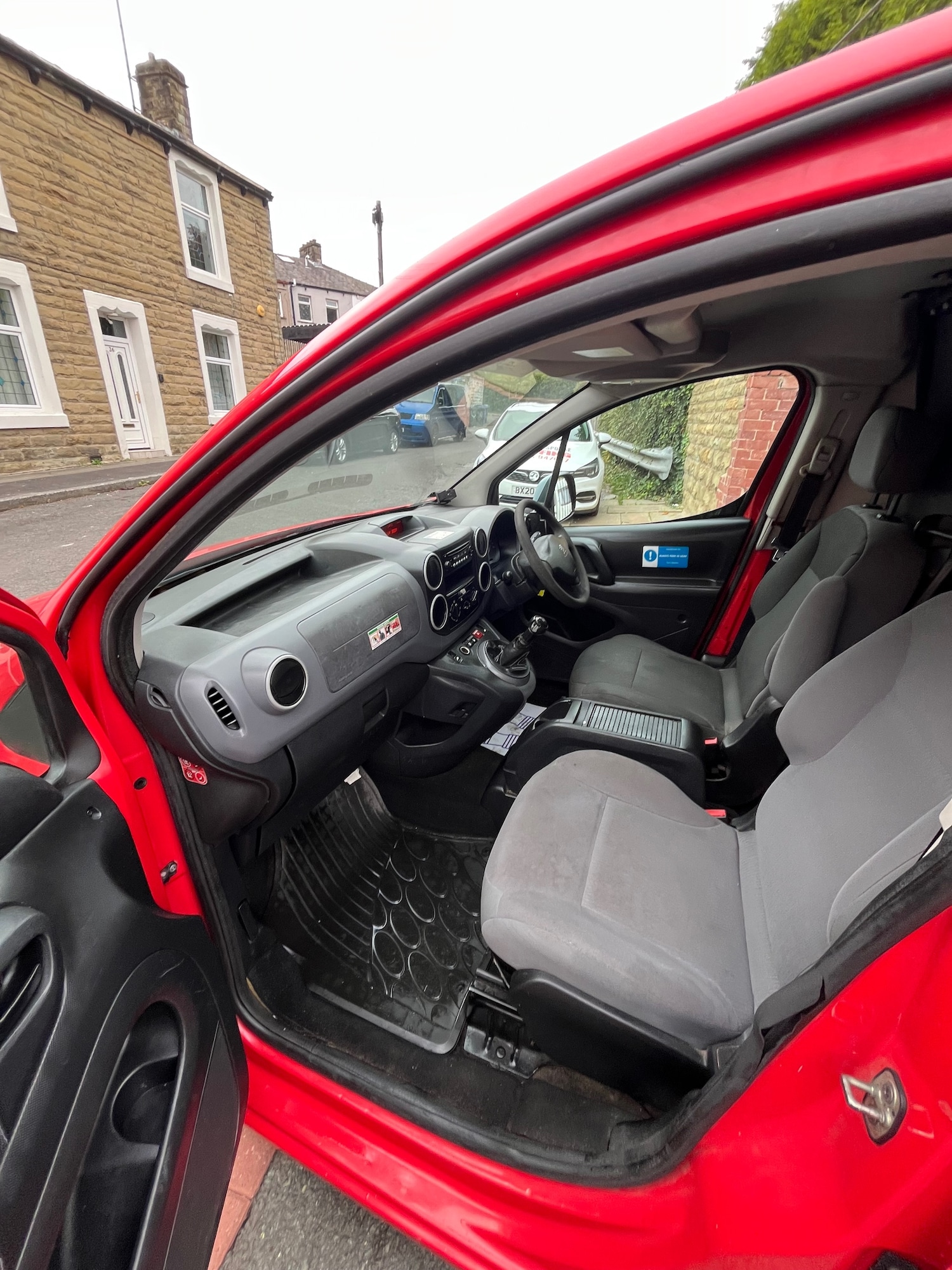 Used Peugeot Partner 2012 for sale - 76286817: Photo 3