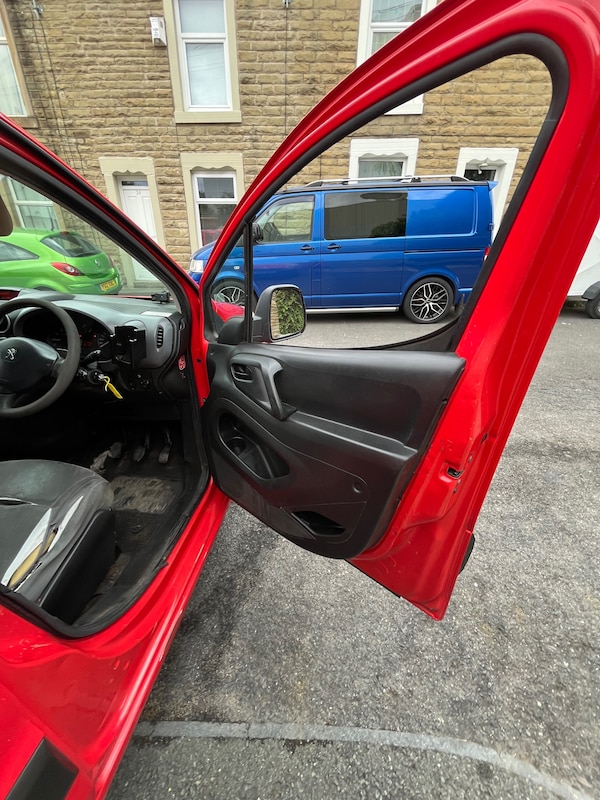 Used Peugeot Partner 2012 for sale - 75608457: Photo 13