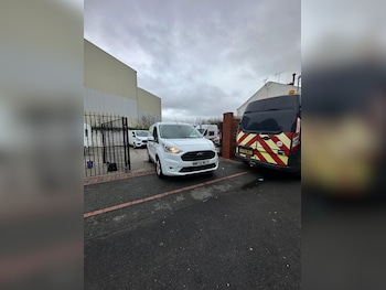 Used Ford Transit Connect 2023 for sale - 77342480: Photo