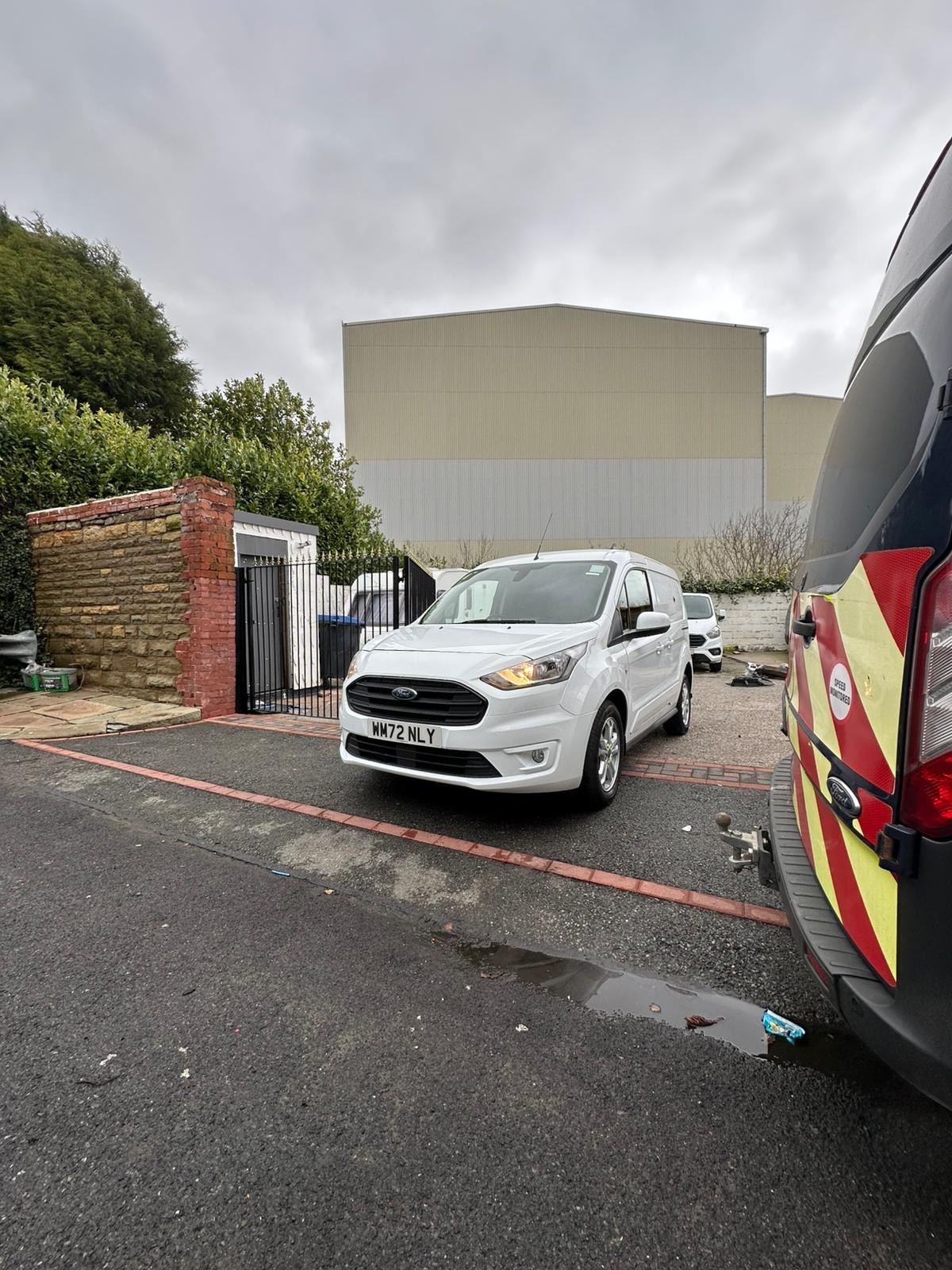 Used Ford Transit Connect 2023 for sale - 77342480: Photo 2