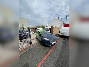 Used Ford Fiesta 2013 for sale - 78552598: Photo
