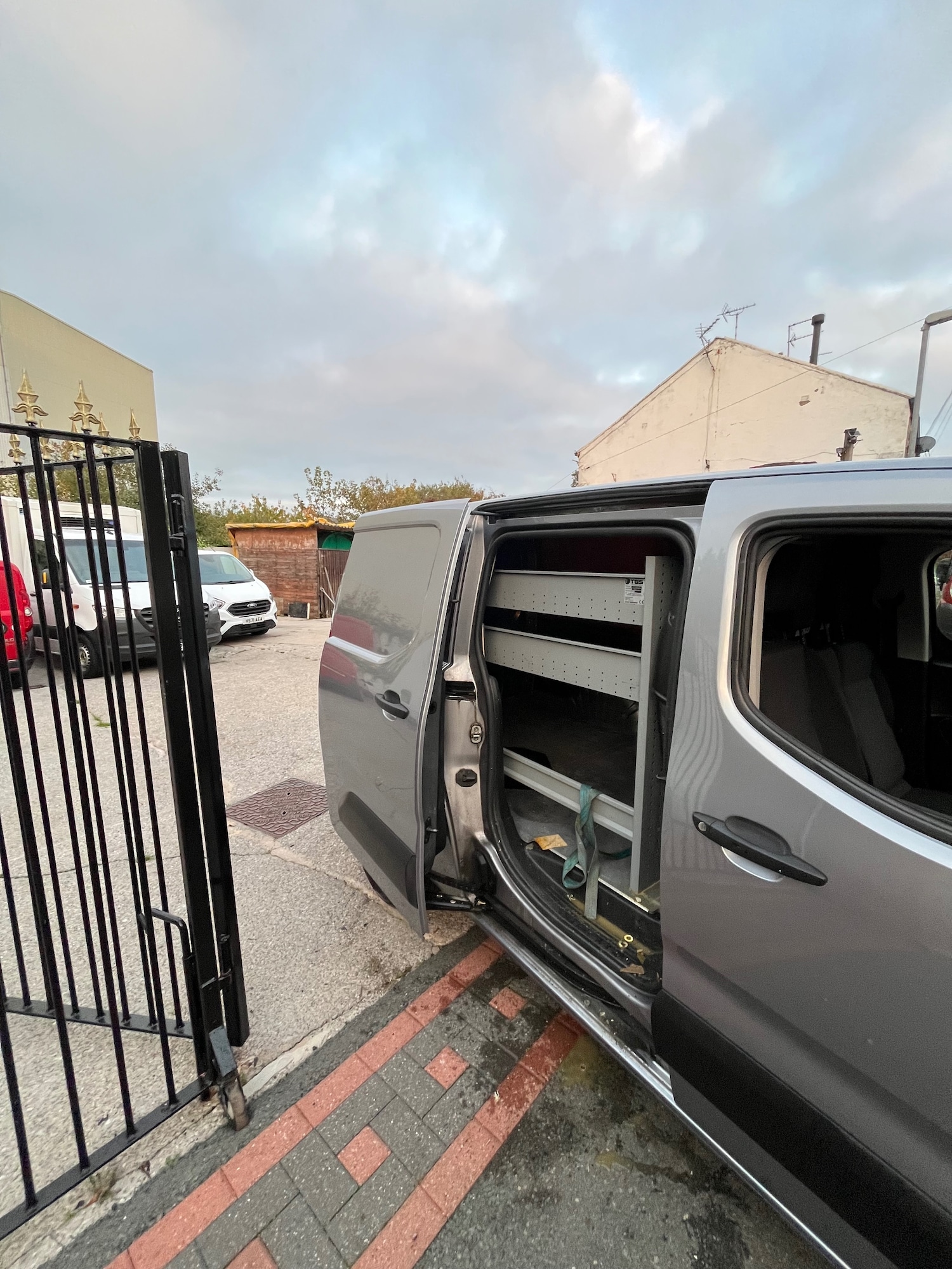 Used Peugeot Partner 2021 for sale - 76286864: Photo 12