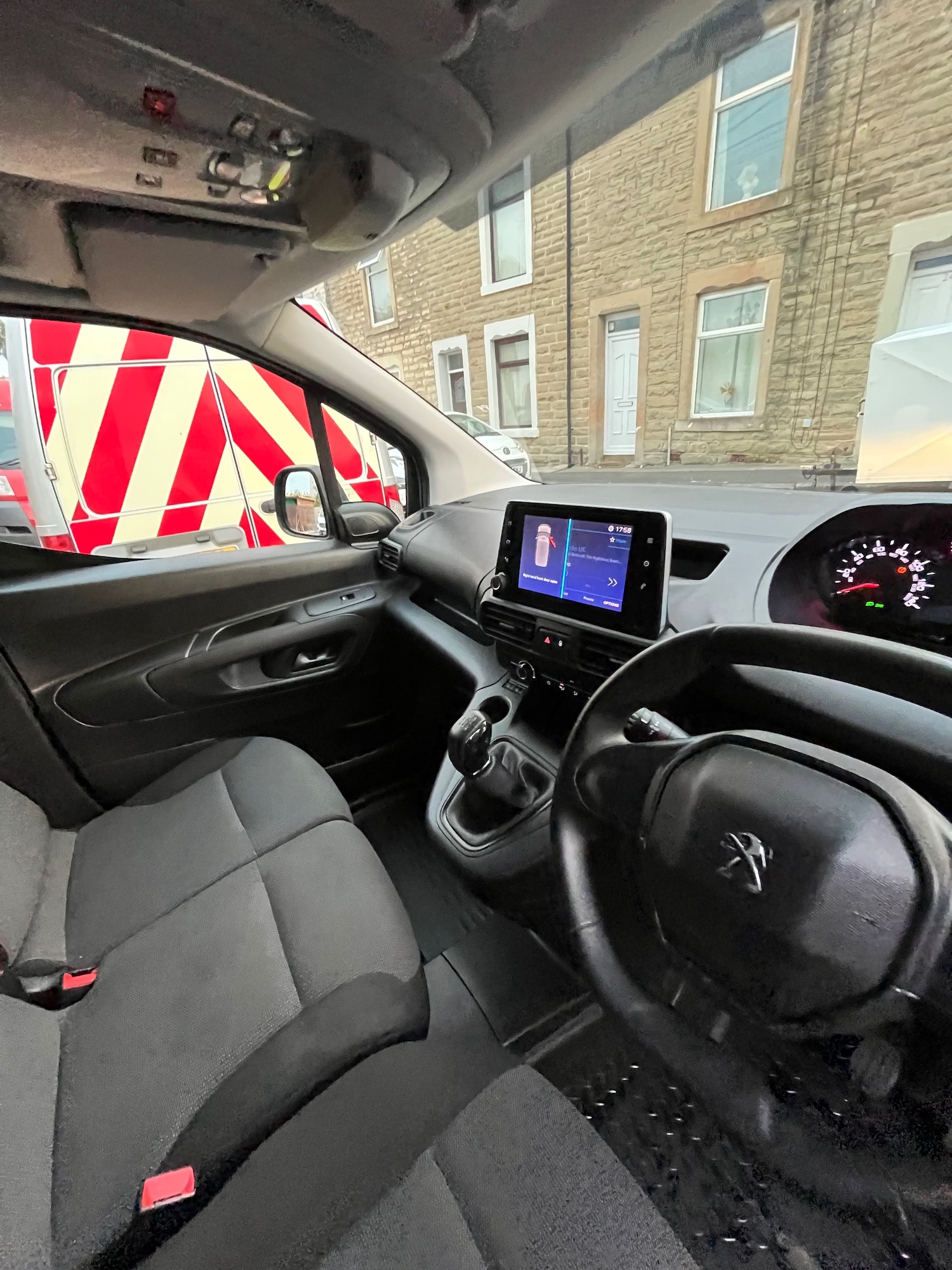 Used Peugeot Partner 2021 for sale - 76286864: Photo 17