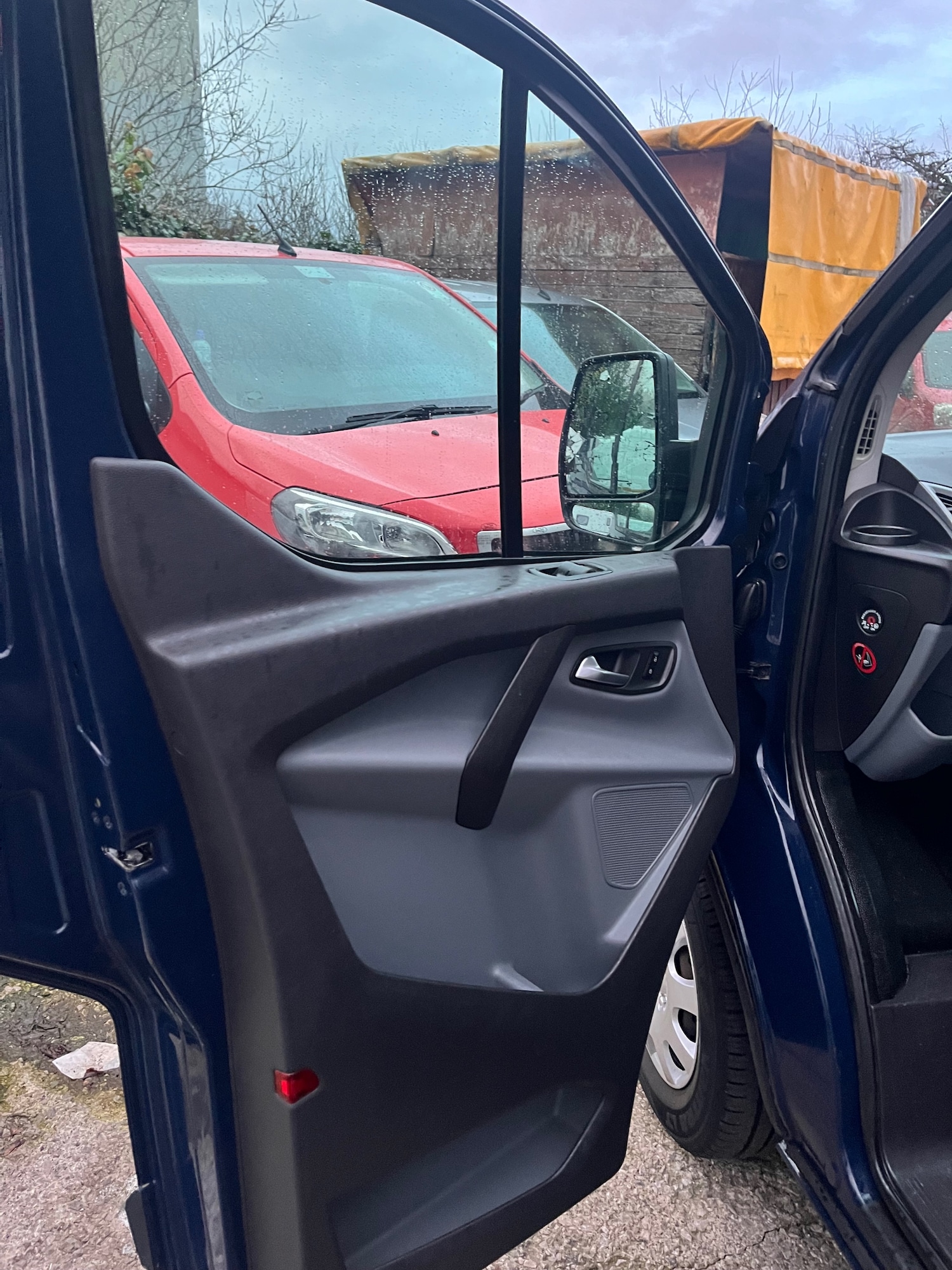 Used Ford Transit Custom 2015 for sale - 77707788: Photo 13