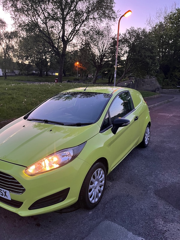 Used Ford Fiesta 2014 for sale - 74550403: Photo 1