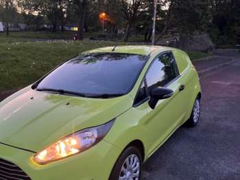 Used Ford Fiesta 2014 for sale - 74550403: Photo
