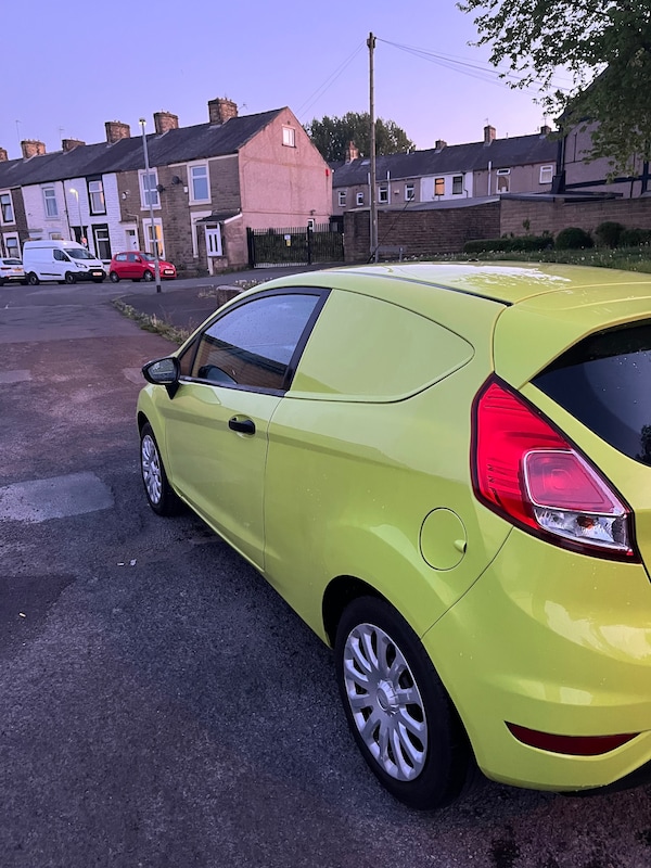 Used Ford Fiesta 2014 for sale - 74550403: Photo 6
