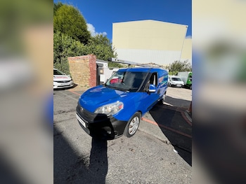 Used Fiat Doblo 2015 for sale - 76064739: Photo 2