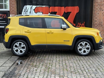 Used Jeep Renegade 2015 for sale - 76417740: Photo