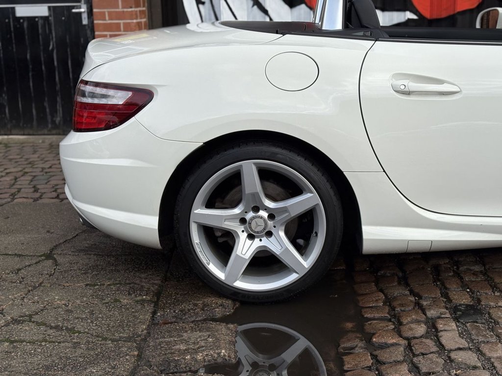 Used Mercedes-Benz SLK 2013 for sale - 77498909: Photo 15