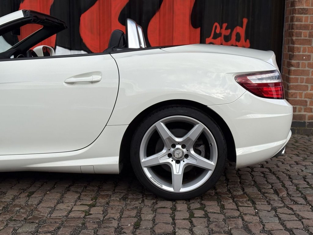 Used Mercedes-Benz SLK 2013 for sale - 77498909: Photo 18