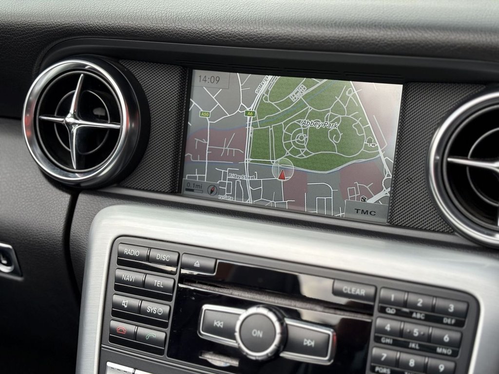 Used Mercedes-Benz SLK 2013 for sale - 77498909: Photo 27