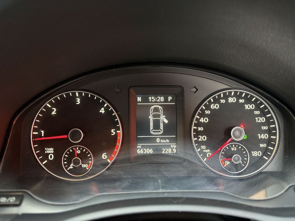 Used Volkswagen Scirocco 2013 for sale - 77301904: Photo 29